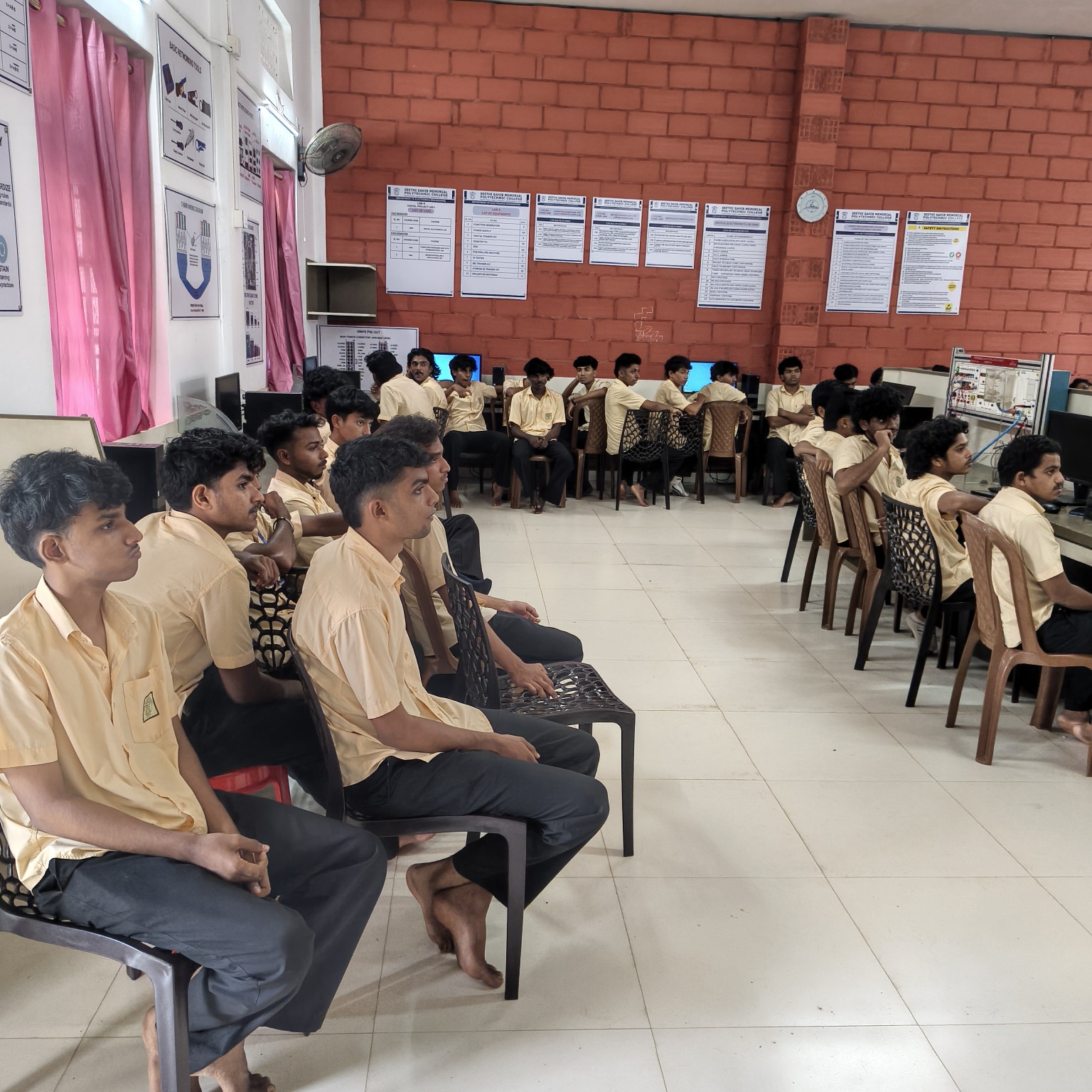Polytechnic robotics training lab